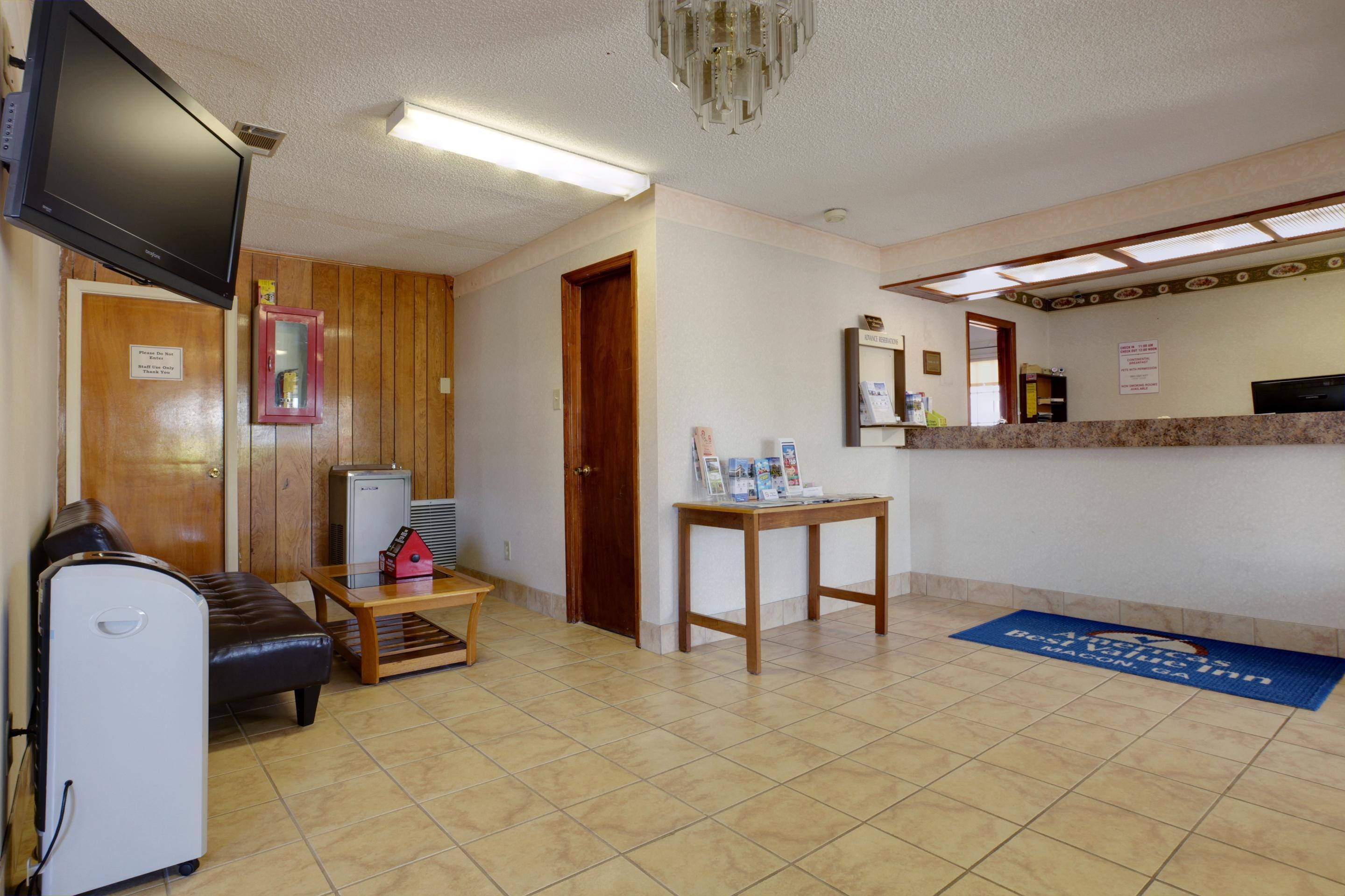 Americas Best Value Inn & Suites Macon Beltér fotó