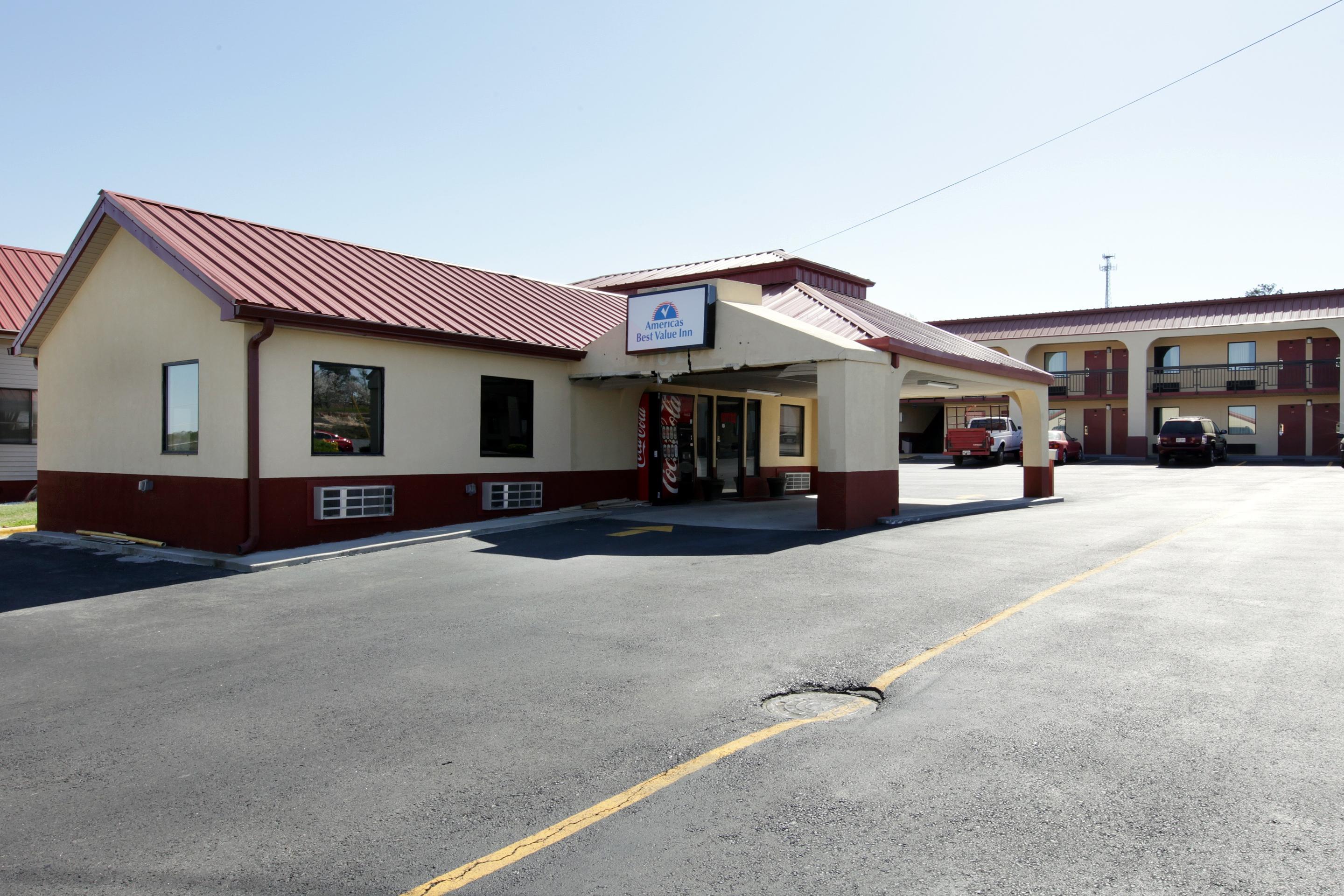 Americas Best Value Inn & Suites Macon Kültér fotó