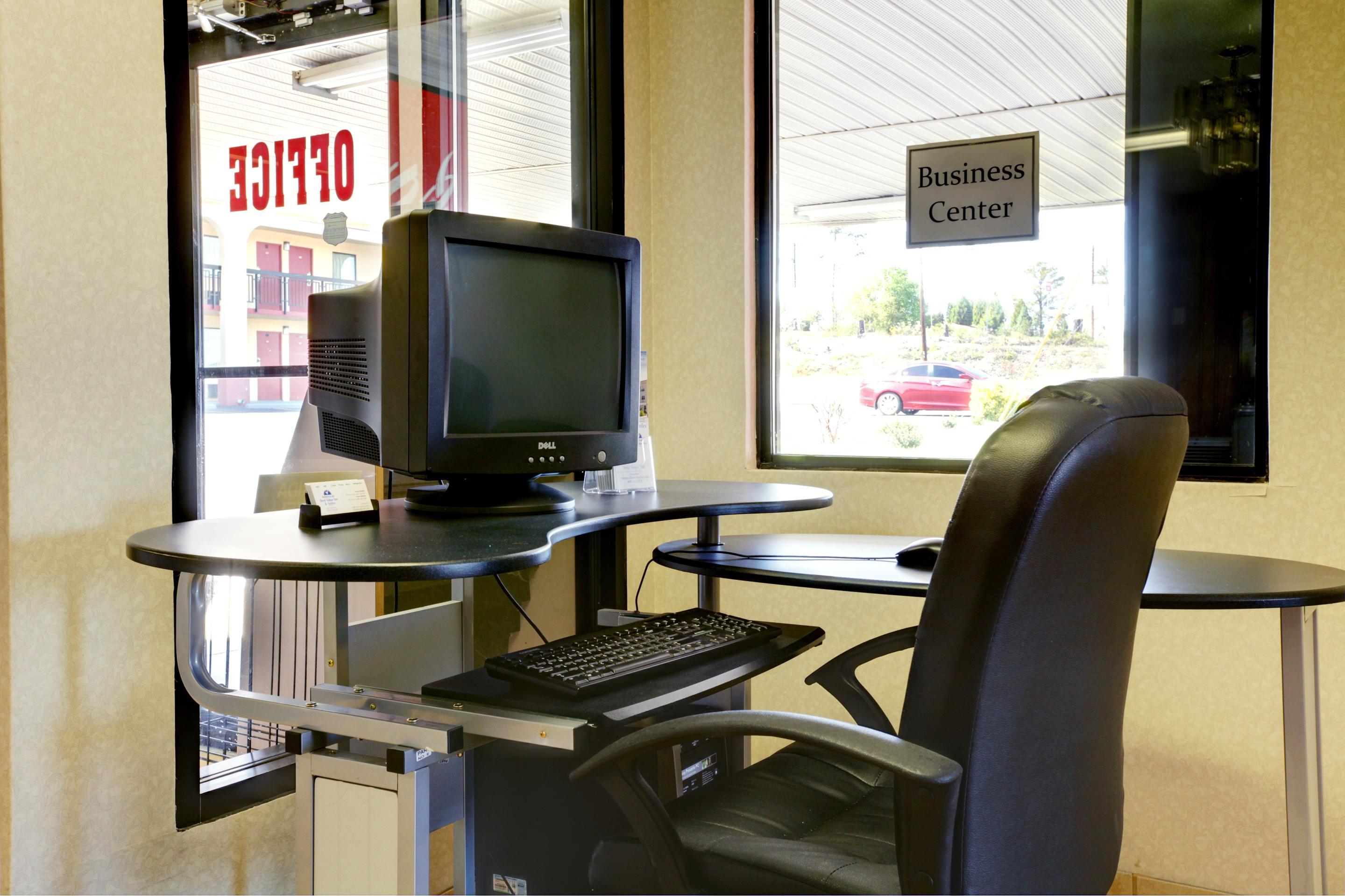Americas Best Value Inn & Suites Macon Létesítmények fotó