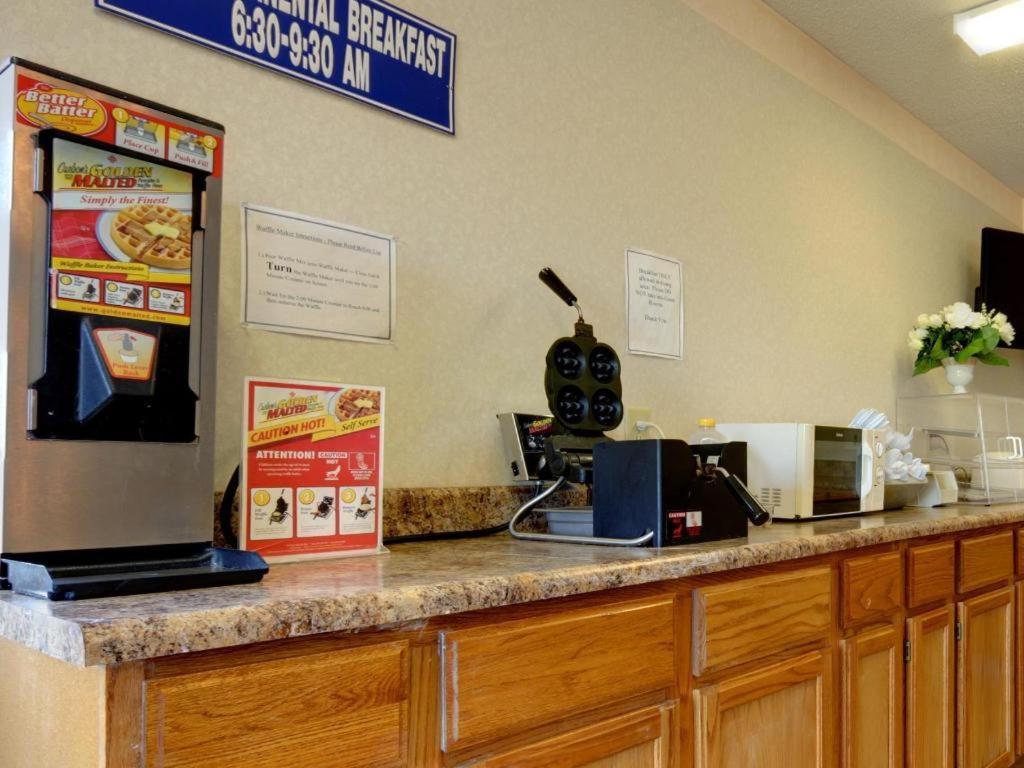 Americas Best Value Inn & Suites Macon Kültér fotó